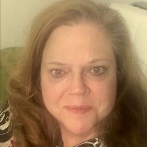 Meet your Posher, Cynthia